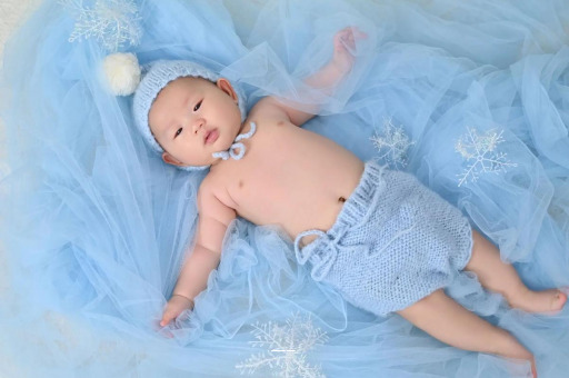 广州借卵试管代怀包男孩宝宝打嗝是什么原因 广州借卵试管代怀包男孩宝宝打嗝是什么原因